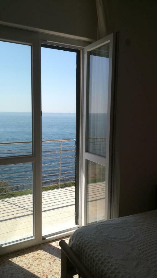Da Rino Apartment Cipressa Bagian luar foto